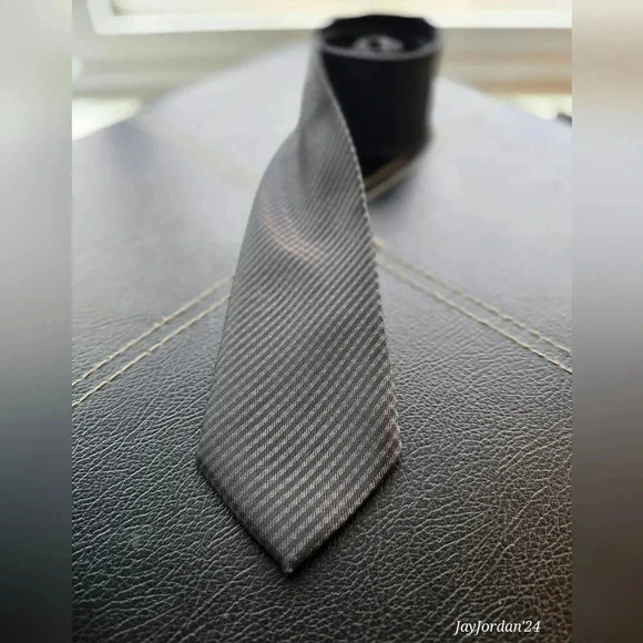 Vintage-inspired black tie by little black tie with pinstripe pattern - Picture 3 of 9